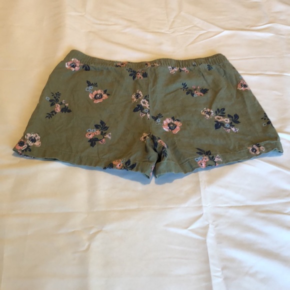 Women’s Nautica size large green floral linen shorts with front pockets - Picture 9 of 9